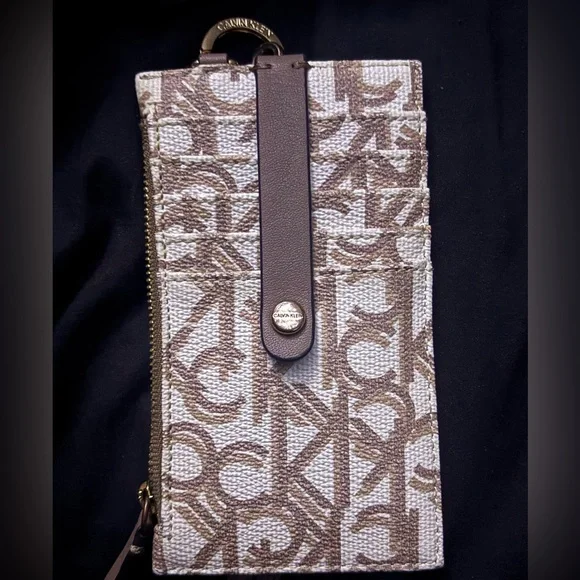 Authentic Calvin Klein Wallet/Card Holder - Picture 2 of 5